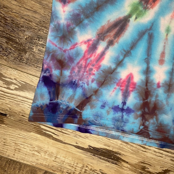 Tie Dye Spiral Tee - Picture 9 of 9